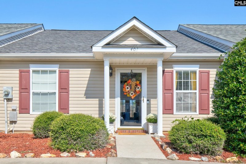 Regency Park, Columbia Community