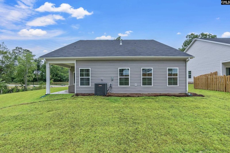 Property image 3 of 122 Harmon Road in Harmon Hills Estates, Hopkins, SC 29061