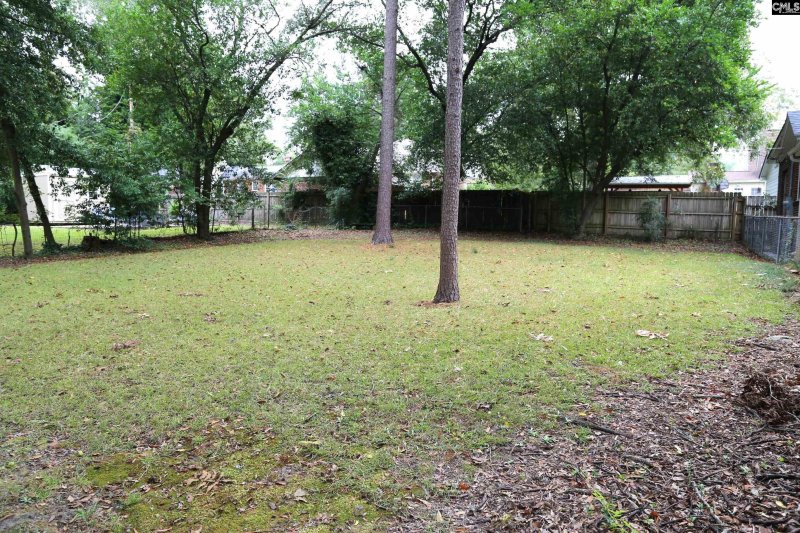 Property image 3 of 1302 Woodrow Street in Melrose Heights, Columbia, SC 29205-1229