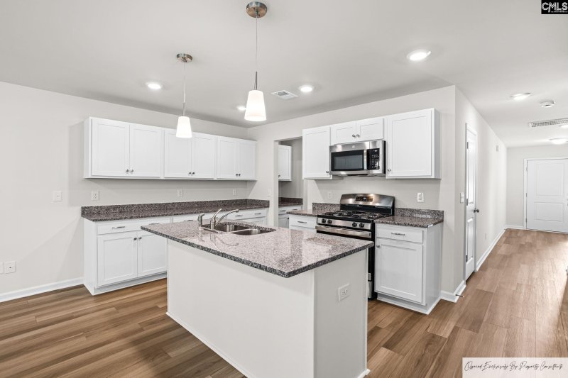 Property image 5 of 437 Pepperbush Lane in Murray Village, Lexington, SC 29072