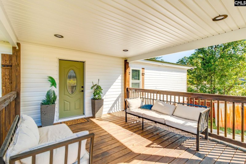 Ridgecrest, Lexington Community