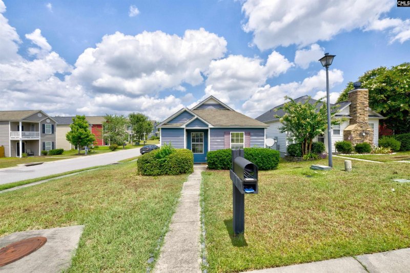 Property image 2 of 628 Candytuft Lane in Rabons Farm, Columbia, SC 29223