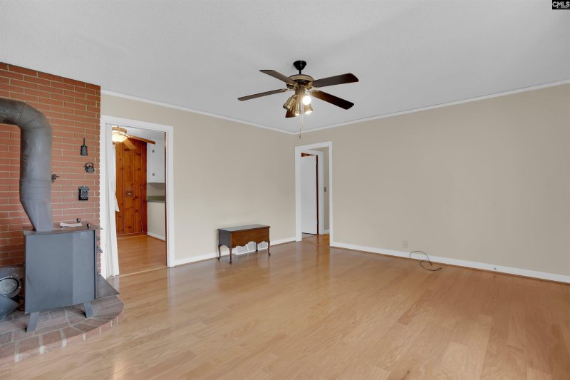 Property image 5 of 3004 Hilldale Road in Springdale, West Columbia, SC 29170