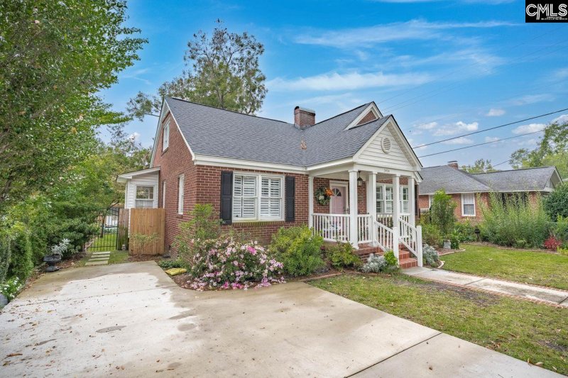 Property image 2 of 2920 Bratton Street in Melrose Heights, Columbia, SC 29205