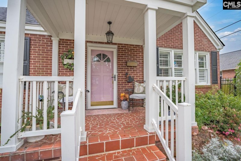 Property image 5 of 2920 Bratton Street in Melrose Heights, Columbia, SC 29205