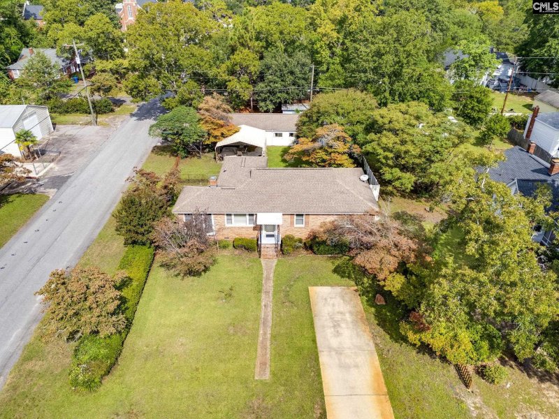 Property image 2 of 930 C Avenue in The Avenues, West Columbia, SC 29169