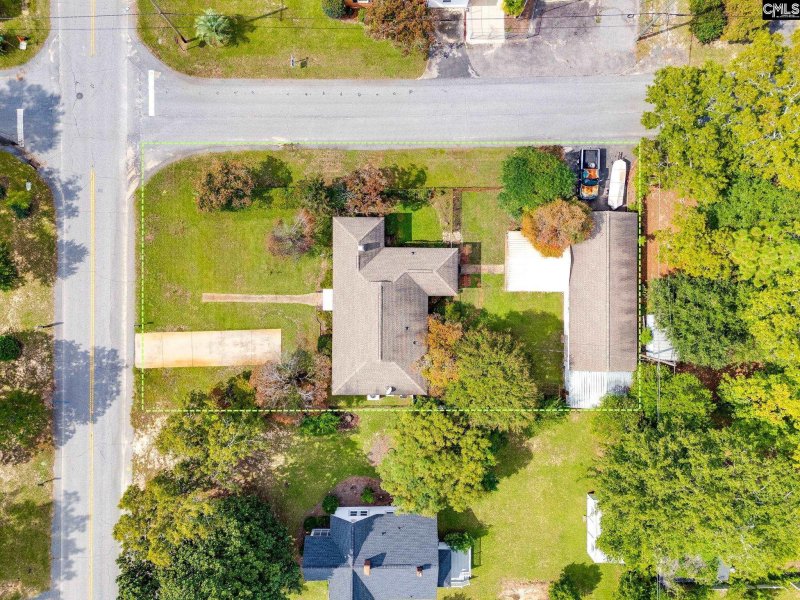 Property image 4 of 930 C Avenue in The Avenues, West Columbia, SC 29169