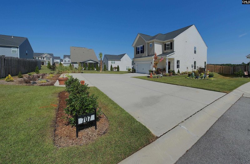 Property image 2 of 707 Blue Pixie Ct in Summer Orchard, Lexington, SC 29072-8656