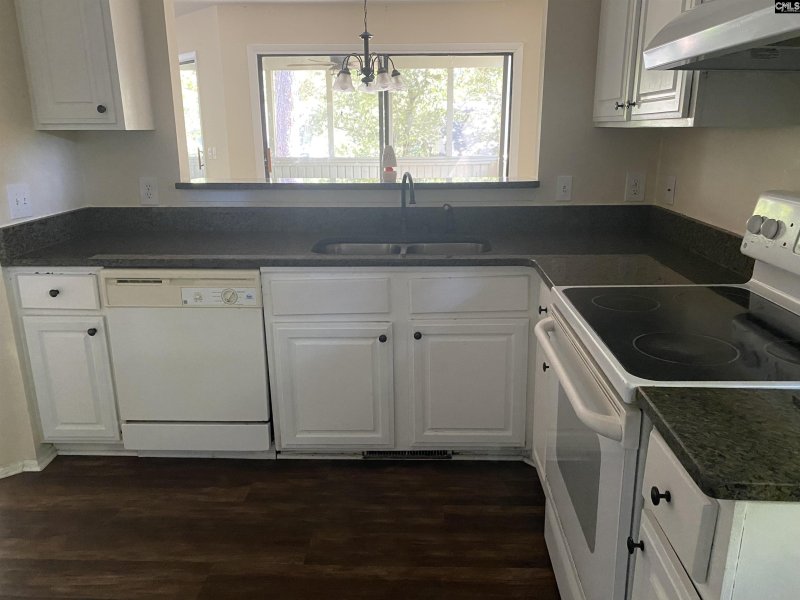 Property image 5 of 96 Ligustrum Lane in Reflections, Columbia, SC 29209-4211