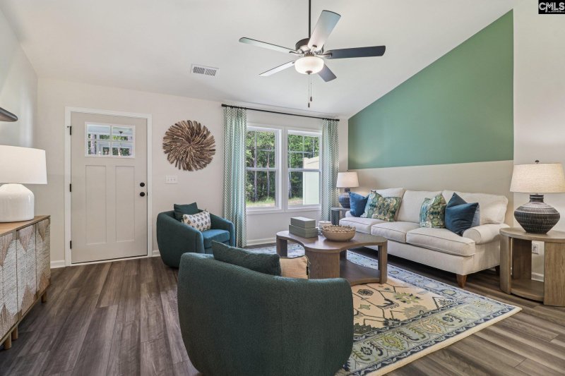 Property image 4 of 340 Ryegrass Way in Piney Woods Bluff, Columbia, SC 29212