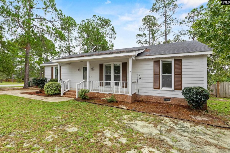 Property image 2 of 300 Westridge Road in Briarcliffe Estates, Elgin, SC 29045