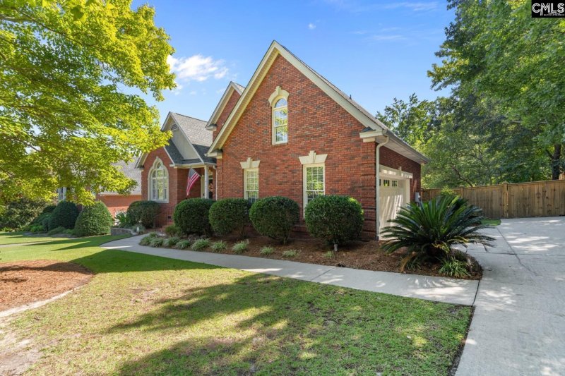 Property image 3 of 160 Secret Cove Drive in Secret Cove, Lexington, SC 29072