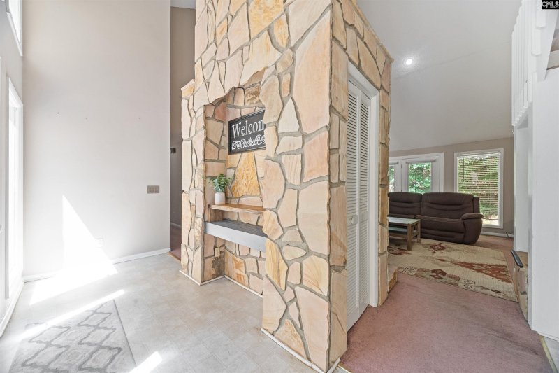 Property image 4 of 1056 Lofty Pines Drive in Murraywood, Columbia, SC 29212