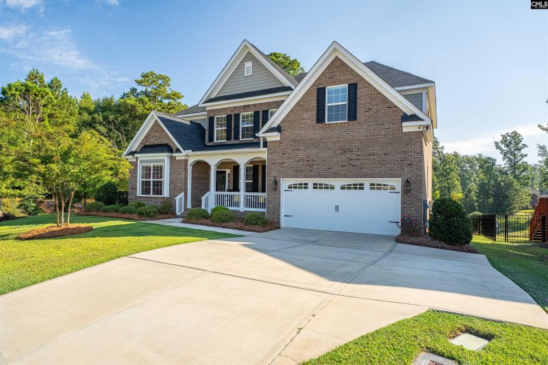 Property image 2 of 370 Lightning Bug Lane in Summerlake, Lexington, SC 29072