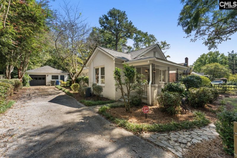 Property image 3 of 418 S Ravenel Street in Rosewood, Columbia, SC 29205