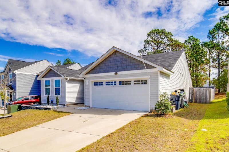 Property image 2 of 963 Sequoia Drive in Ridgeview, Lexington, SC 29073