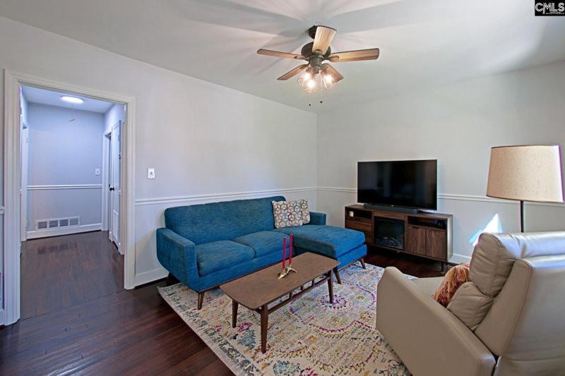 Property image 5 of 3409 Elmhurst Rd in Eau Claire, Columbia, SC 29203-5721