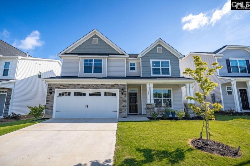 Property image 2 of 322 Stillington Street in Hadleigh Park, Lexington, SC 29072