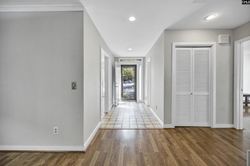 Property image 4 of 1 Gardenwood Court in Reflections, Columbia, SC 29209