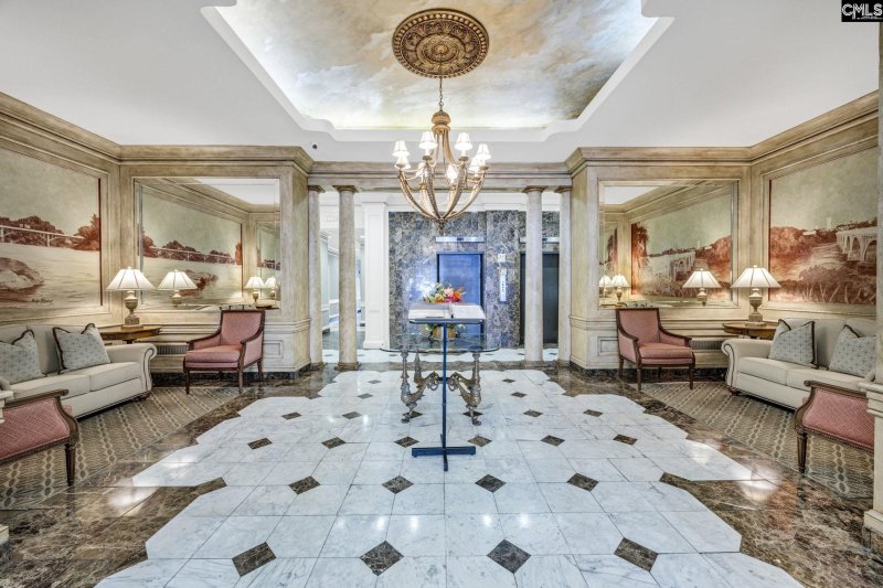 Property image 3 of 1520 Senate Street 71 in Senate Plaza, Columbia, SC 29201