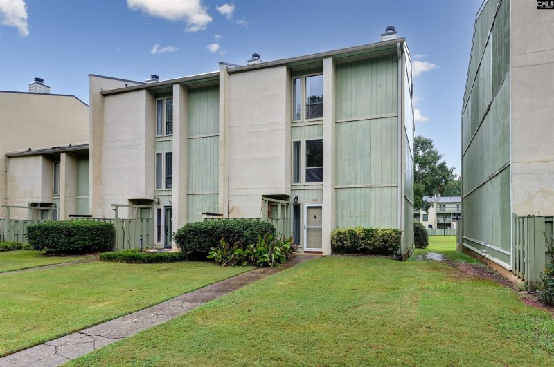 Property image 3 of 806 Village Lane in The Village At Lake Murray, Columbia, SC 29212