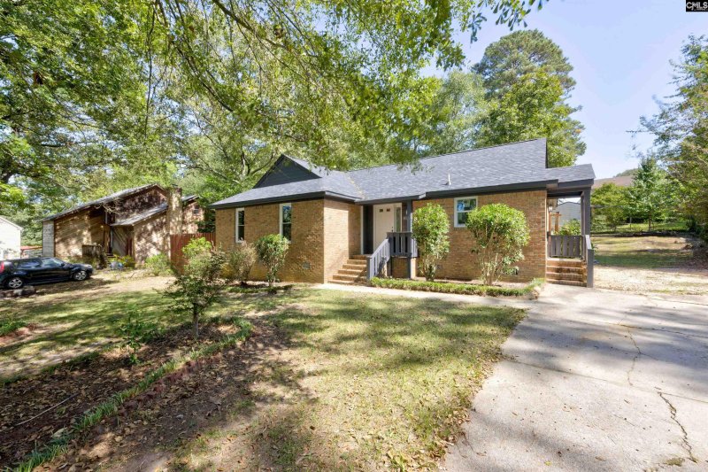 Property image 2 of 30 Cardington Court in East Pines, Columbia, SC 29209