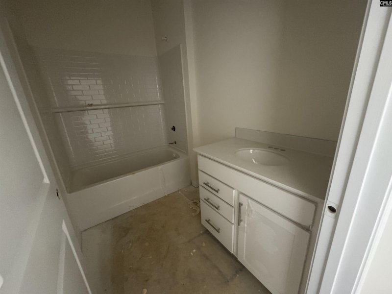 Property image 2 of 517 Griffon Drive in Boykin Hills, Chapin, SC 29036