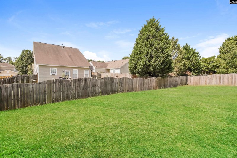 Property image 3 of 210 Wyndotte Court in Heritage Farm, Lexington, SC 29072