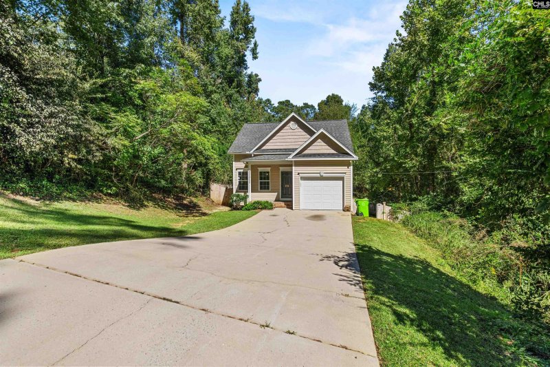 Property image 3 of 232 Burbank Street in Riverside Forest, Columbia, SC 29210