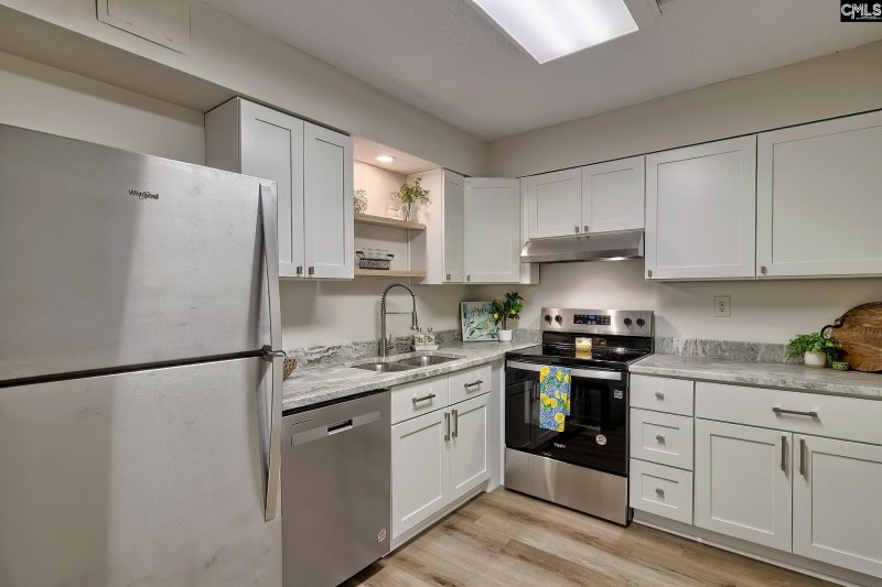 Property image 4 of 1825 St Julian Place 10 D in Middleborough, Columbia, SC 29204