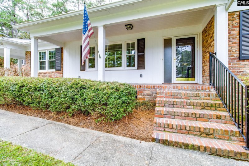 Property image 4 of 3910 Glenfield Road in Forest Lake, Columbia, SC 29206-2246