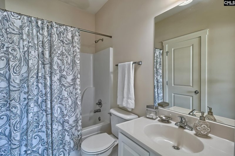 Property image 5 of 1929 Bluff Road 193 in The Retreat, Columbia, SC 29201