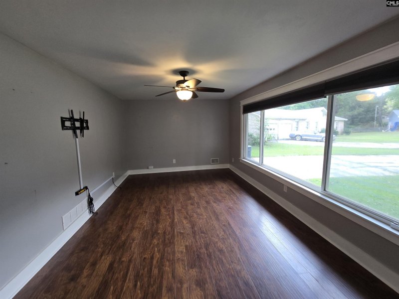 Property image 5 of 213 Lyndhurst Road in Whitehall Extension, Columbia, SC 29212