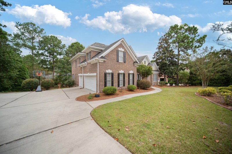 Property image 2 of 107 Leaning Tree Road in Wildewood, Columbia, SC 29223