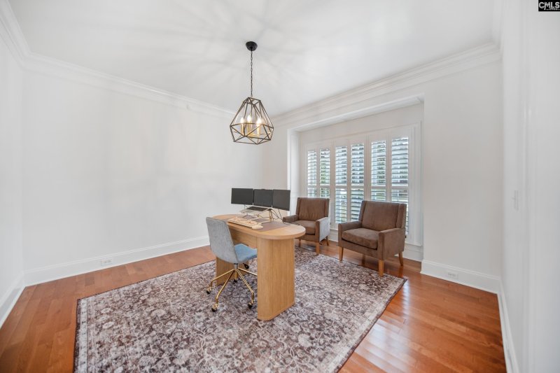 Property image 5 of 107 Leaning Tree Road in Wildewood, Columbia, SC 29223