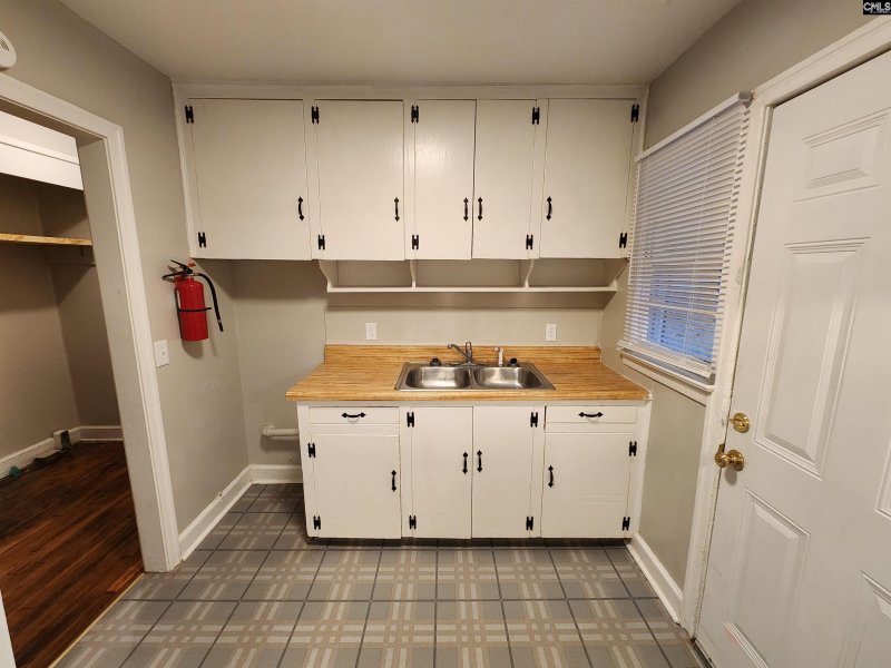 Property image 3 of 1412 Bonner Avenue in Rochelle Heights, Columbia, SC 29204