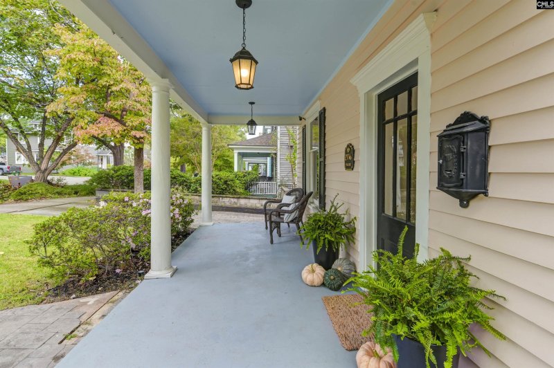 Property image 4 of 2336 Park Street in Elmwood, Columbia, SC 29201-1852