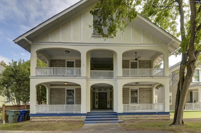 Property image 2 of 2210 Lincoln Street in Elmwood, Columbia, SC 29201-2010