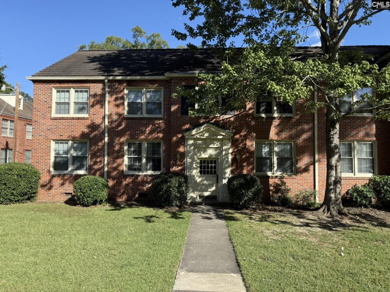 Heathwood Court, Columbia Community