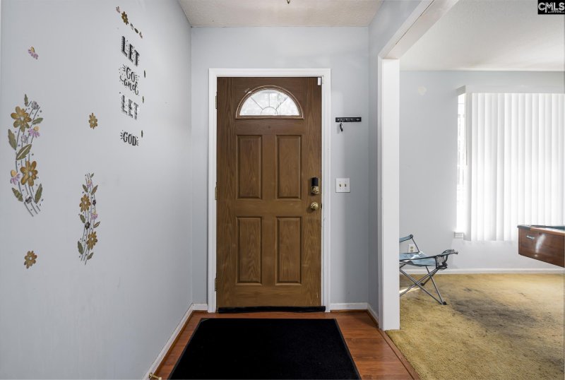 Property image 2 of 1917 Kathleen Drive in Pine Valley, Columbia, SC 29210