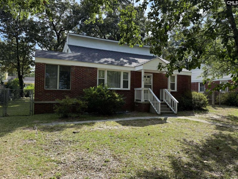 Property image 3 of 3840 Eureka Street in Rosewood, Columbia, SC 29205