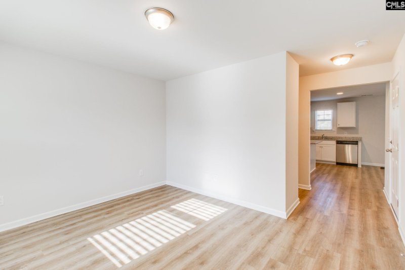 Property image 5 of 281 Savannah Wood Road in Savannah Woods, Hopkins, SC 29061