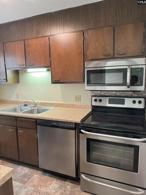 Property image 5 of 1720 Grays Inn Road in Carnaby Square, Columbia, SC 29210