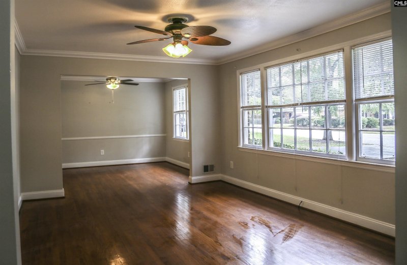 Property image 3 of 6517 Macon Road in Olde Woodlands, Columbia, SC 29209