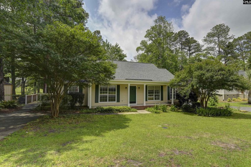 Garden Pond, Lexington Community