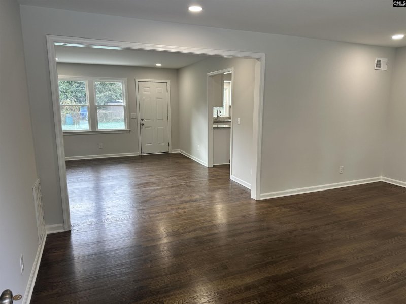 Property image 3 of 2116 Chandler Avenue in Pine Valley, Columbia, SC 29210