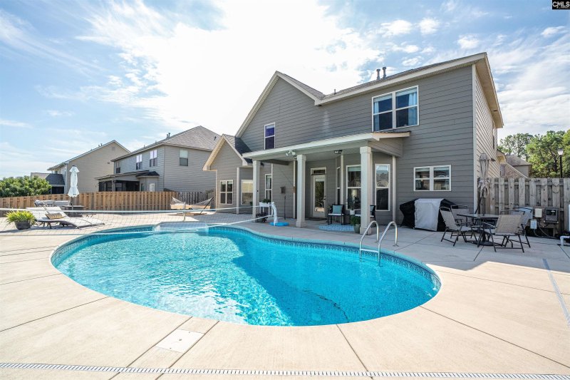 Property image 2 of 529 Meadow Grass Lane in Grey Oaks, Lexington, SC 29072