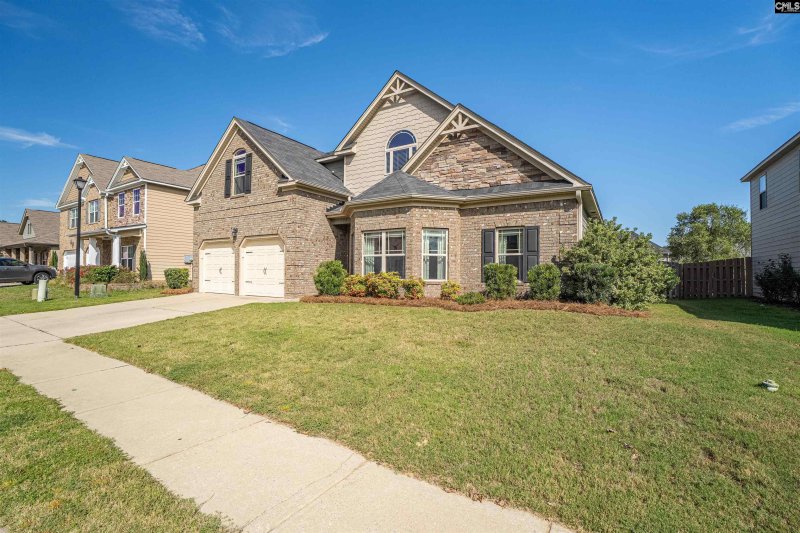 Property image 3 of 529 Meadow Grass Lane in Grey Oaks, Lexington, SC 29072