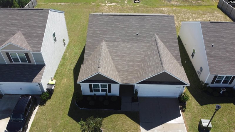 Property image 3 of 623 Wild Tulip Court in Finlay Farms, Gilbert, SC 29054