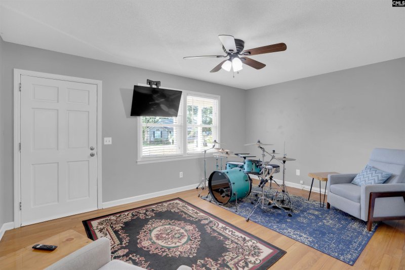 Property image 3 of 131 Laurel Drive in Laurel Heights, Lexington, SC 29072